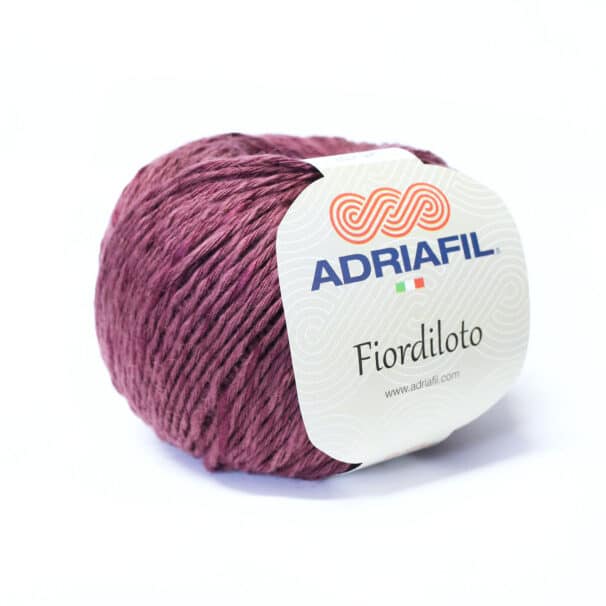 Garnknäuel Fiordiloto von Adriafil in Lila.